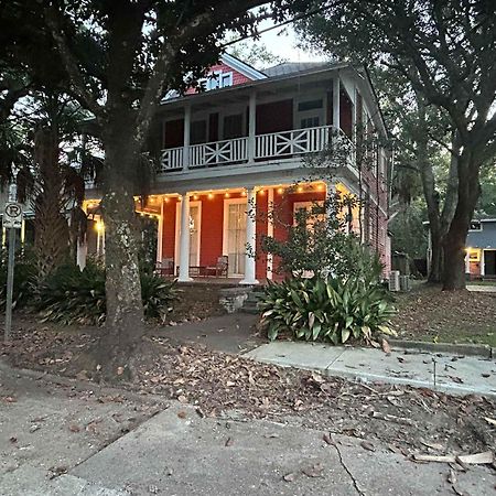 Pretty Peach Palace-Historic, Mins To Downtown Mobile Exteriér fotografie