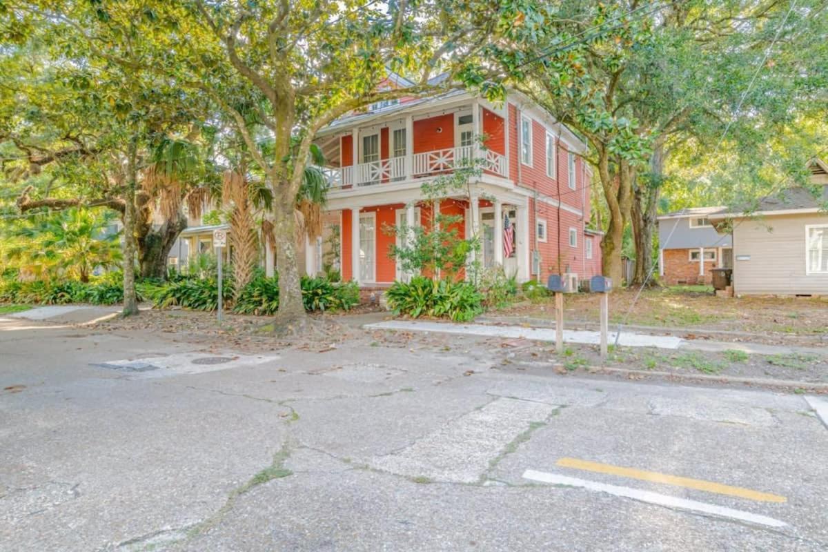 Pretty Peach Palace-Historic, Mins To Downtown Mobile Exteriér fotografie